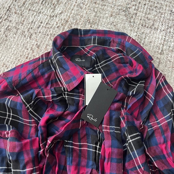 NWT Rails Hunter Button down - Picture 2 of 2